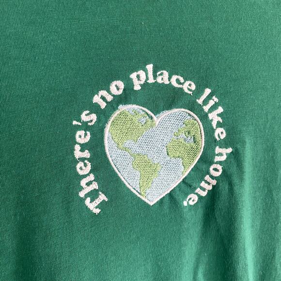 EARTH DAY SHIRT Green embroidered cotton tee - Picture 2 of 4